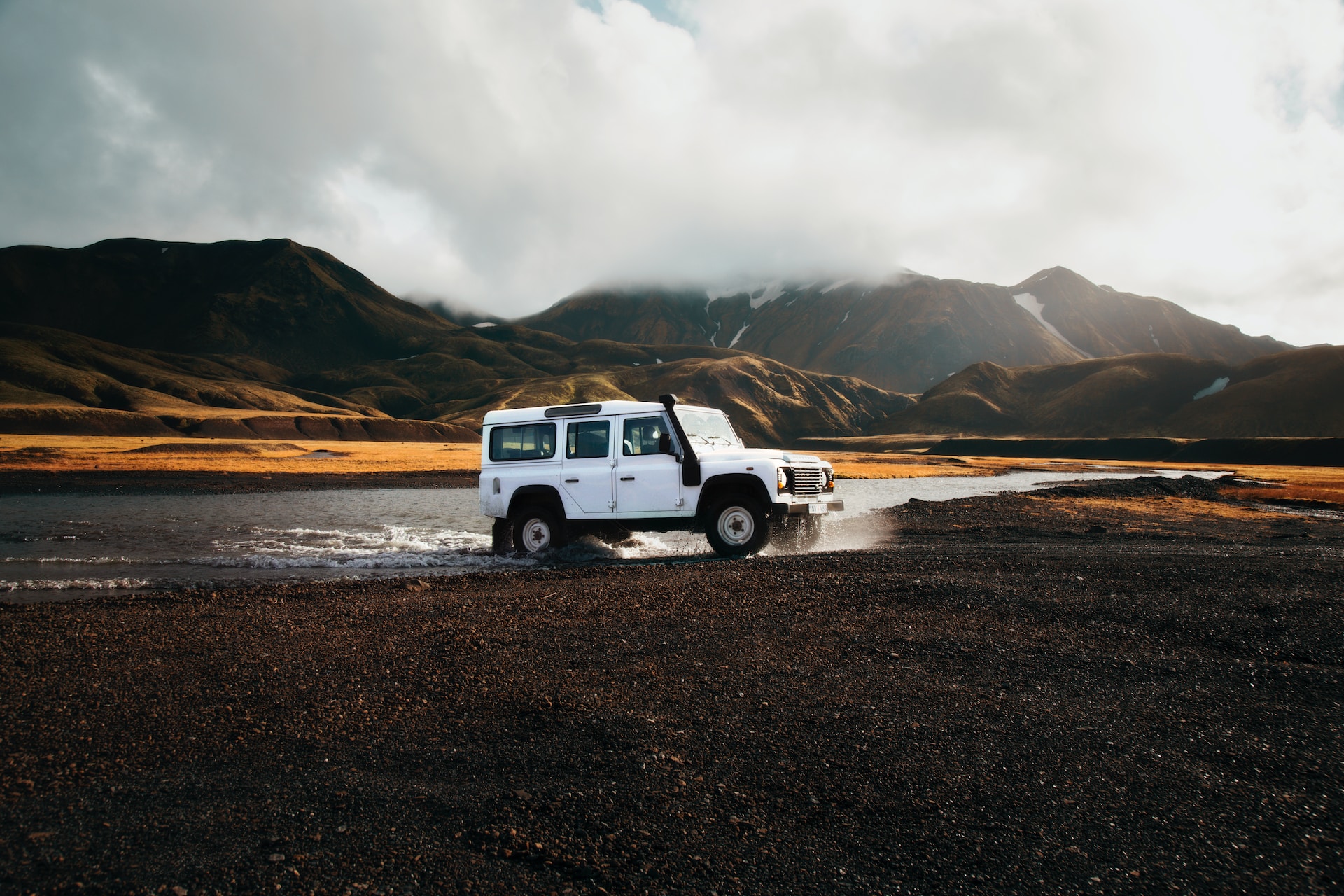 jon-flobrant-lRSChvh1Mhs-unsplash.jpg