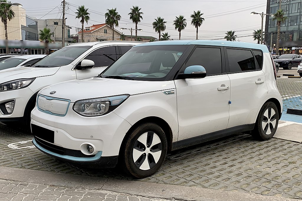00_KIA_SOUL_EV_1.jpg