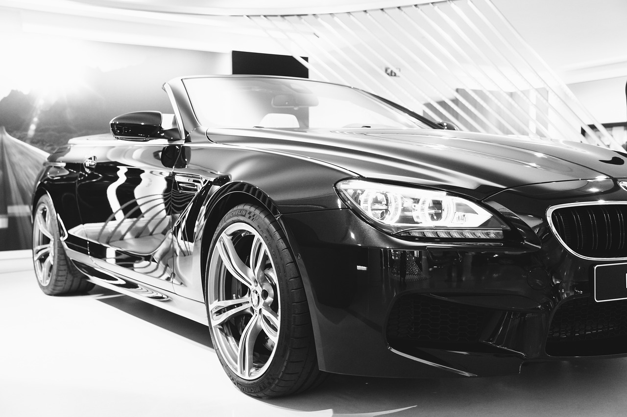 black-922864_1280.jpg