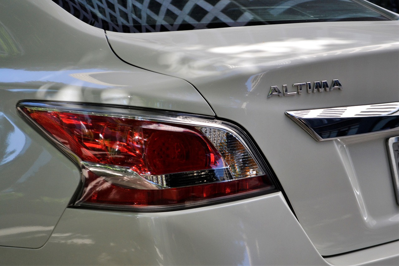nissan-altima-2866606_1280.jpg
