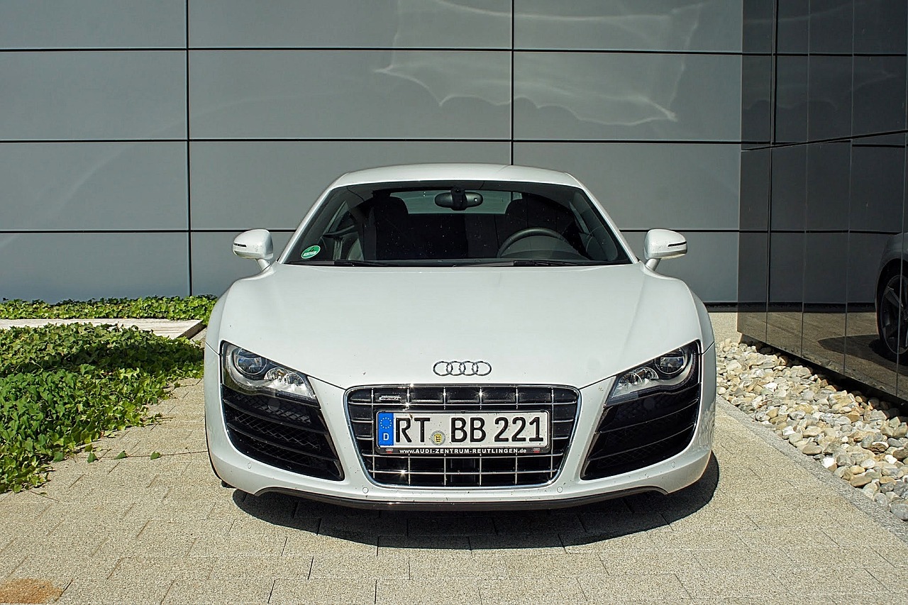 sports-car-831248_1280.jpg