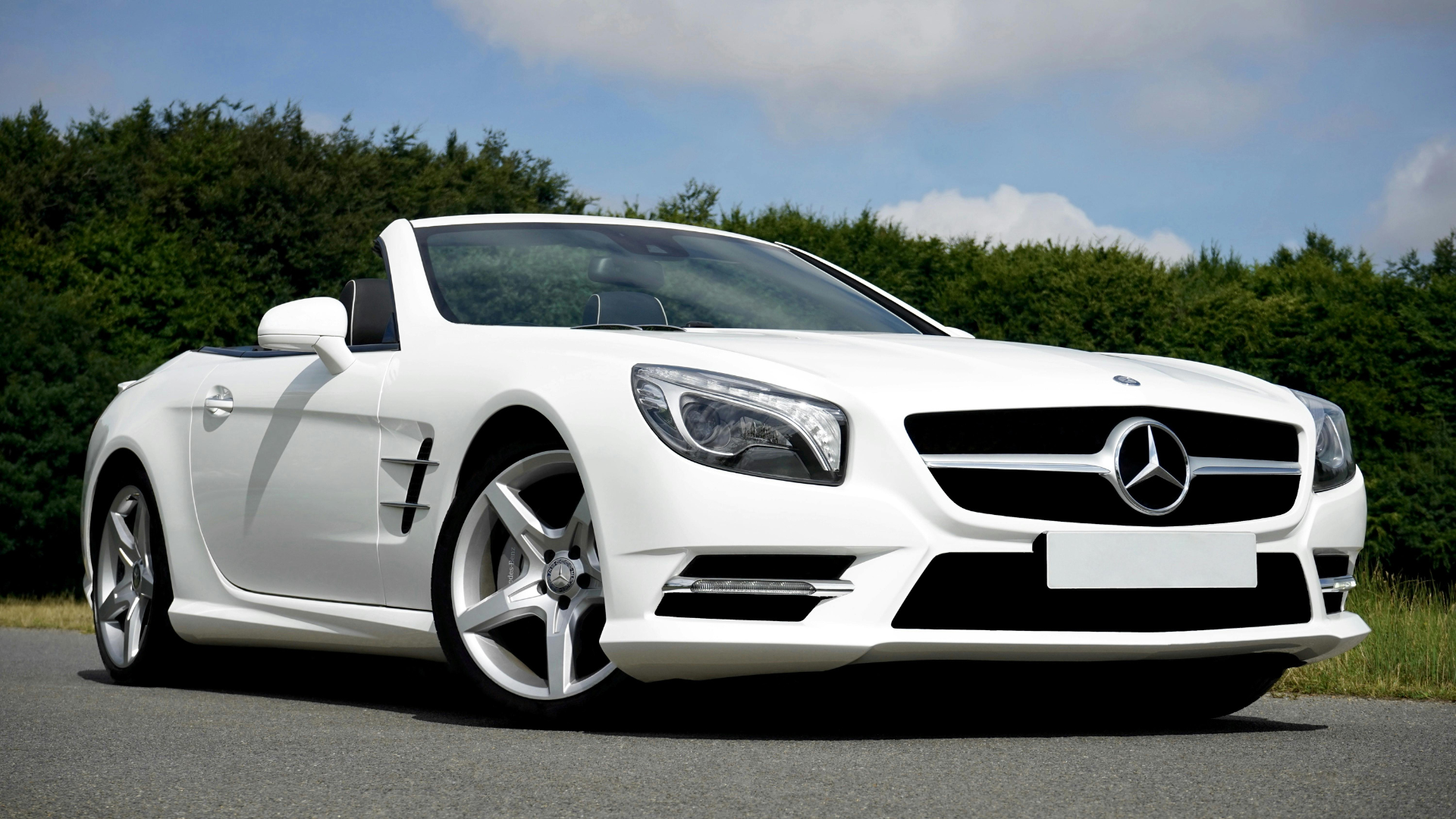 Mercedes-Benz-Thumb